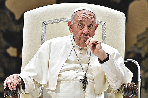 La “extraña” disculpa del papa Francisco