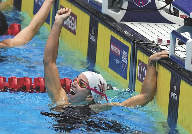 Preolímpico de natación Regan Smith impone  récord mundial