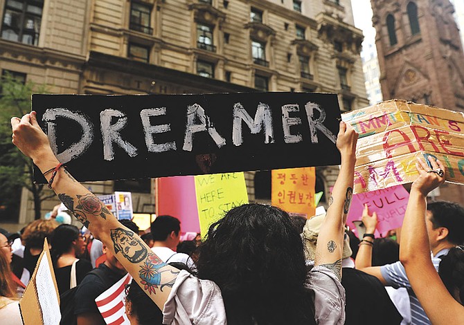 Trump, a favor de los ‘dreamers’ pero en contra de la ciudadanía por nacimiento