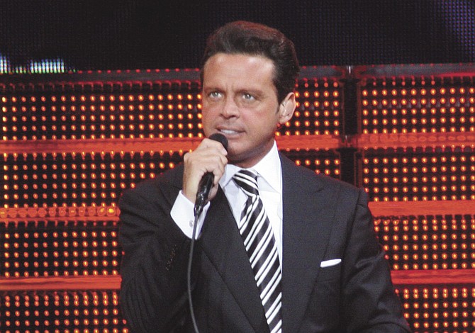 Luis Miguel  sigue siendo  el rey