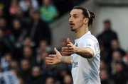 El sueco Zlatan Ibrahimovic molesto por el arbitraje en el partido PSG-Bordeux, dijo en voz alta y frente a toda la prensa insultos.