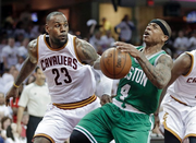 Clveland Cavaliers ganó el primer duelo ante los Celtics de Boston en los Playoffs de la NBA.