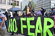 Manifestantes antifascistas protestan en Washington D.C.